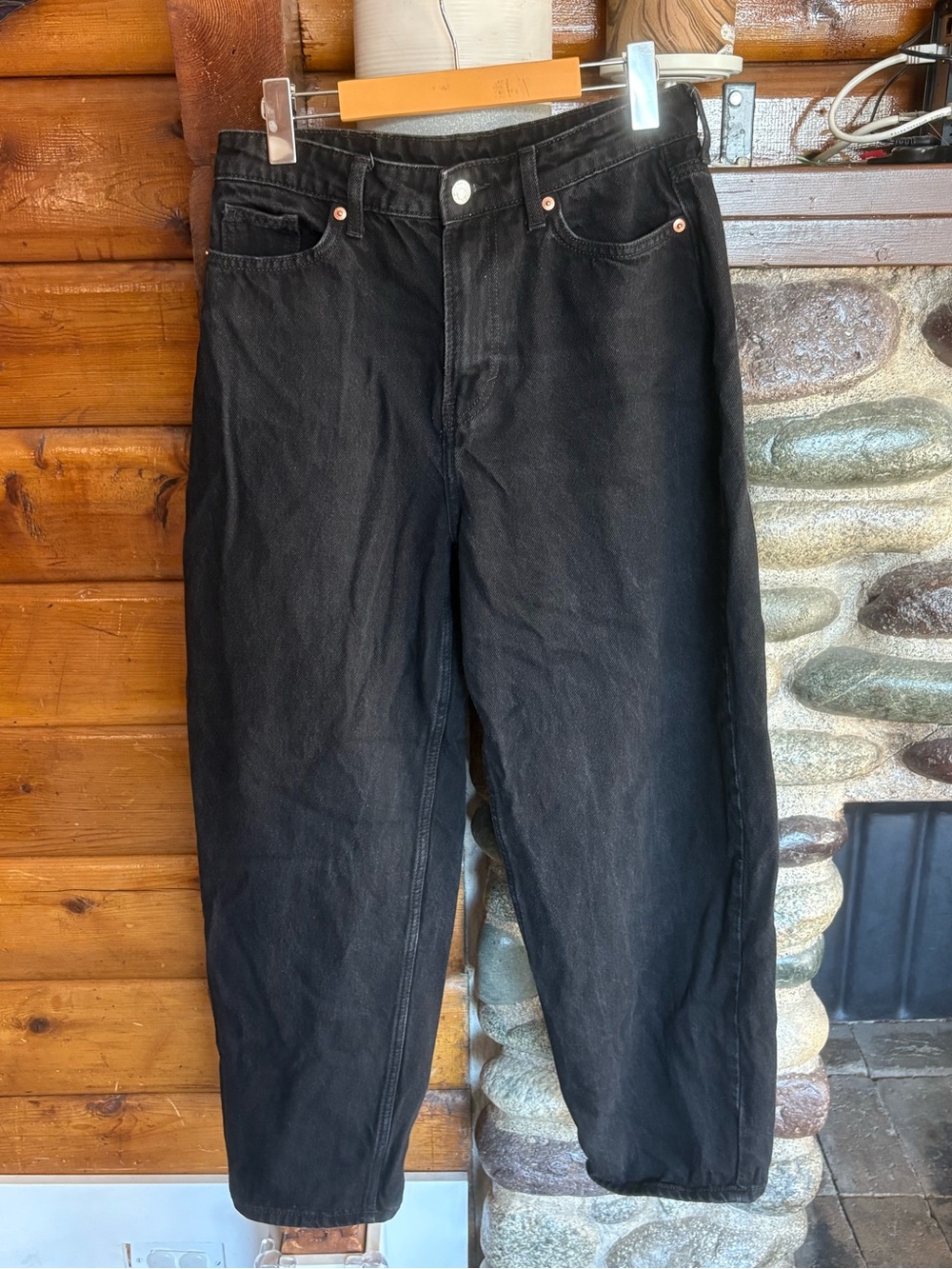 H&M &DENIM Curvy Fit Barrel Jeans Black High Waist Size 4